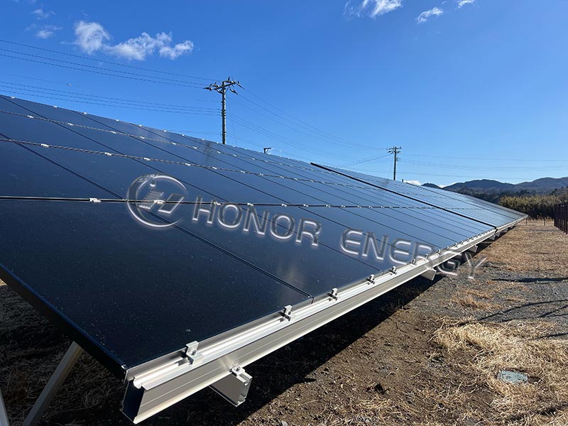 Rampung sistem slamet SLARLING 700kW Syolar