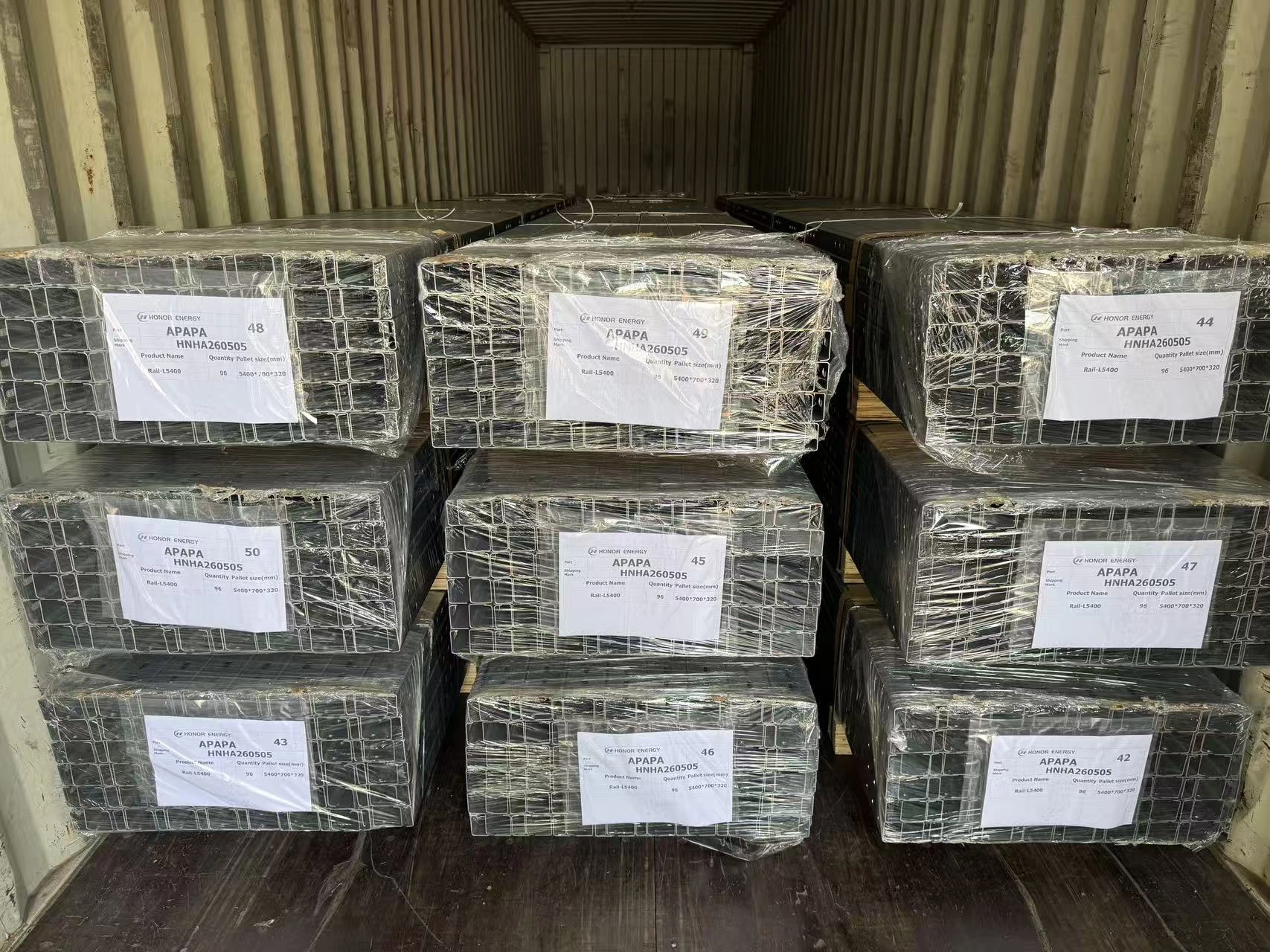 12MW Ground-dipasang Dhukungan PV Pangiriman Rampung