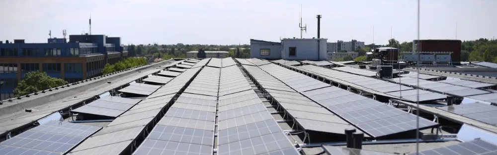 Siji Atap, Siji Tengen - Pawulangan saka Sepuluh Taun Nglayani Pasar Solar Jepang