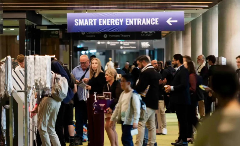 Inovasi ing Sistem Pemasangan PV Njupuk Panggung Tengah ing Smart Energy 2026 ing Sydney